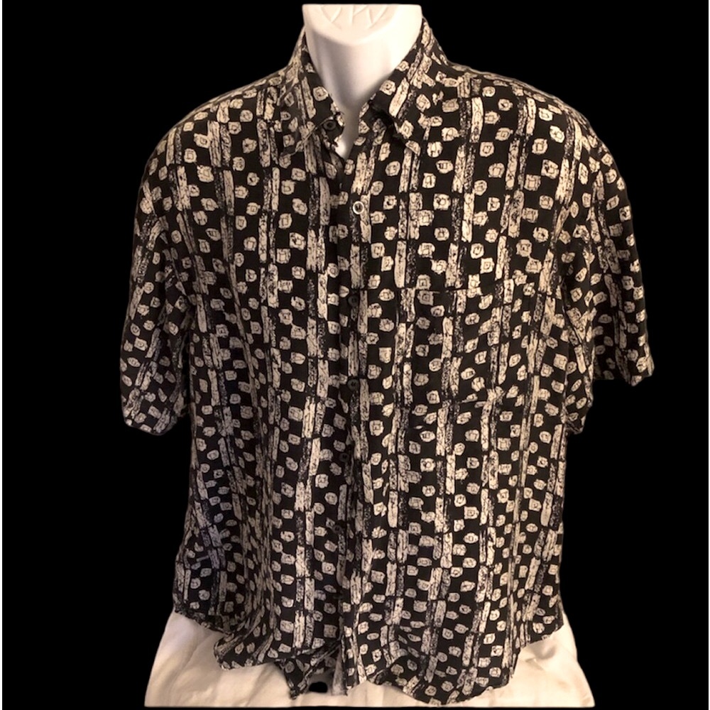 Roundtree & York Men’s 100% silk button down -sz med / size medium